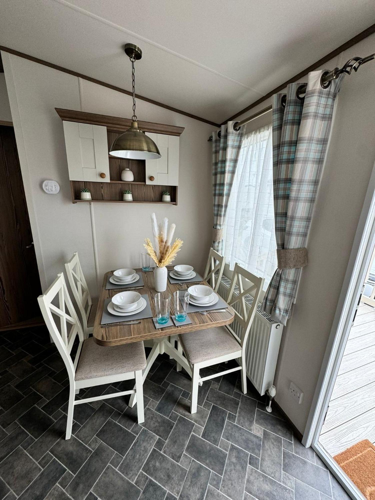 Jandor Retreat Apartment Lossiemouth ภายนอก รูปภาพ